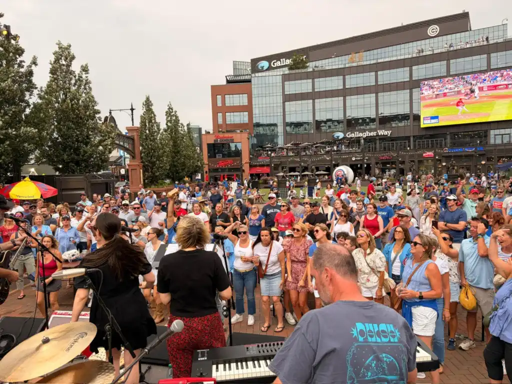 SWEENEY playing to the crowd at Gallagher Way, Wrigleyville